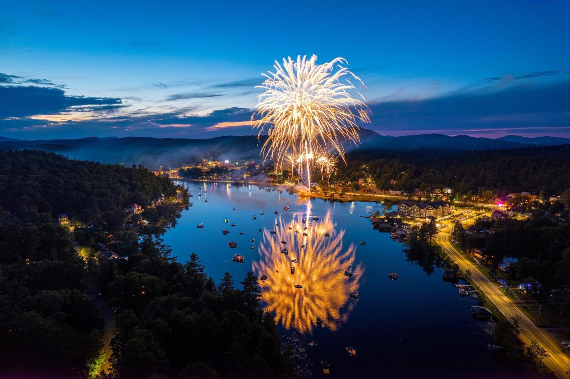 Voco Saranac Lake Ny - Waterfront By Ihg מראה חיצוני תמונה
